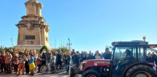 Los agricultores insisten en sus protestas contra el acuerdo de la UE con Mercosur | Economía