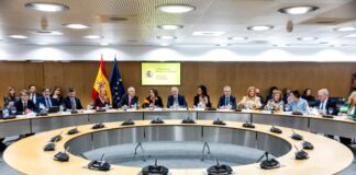 Hacienda recalculará la capacidad tributaria de las comunidades, clave en el reparto de la nueva financiación | Economía