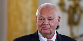 La inestabilidad geopolítica dispara las compras de oro por inversores y Estados | Economía