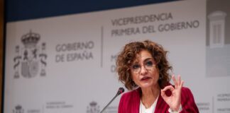 Montero plantea aumentar la cesión del IRPF y el IVA a las comunidades para mejorar la financiación autonómica | Economía