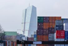 Qué se puede esperar del pulso comercial entre Estados Unidos y Europa que asusta a las Bolsas | Mercados Financieros