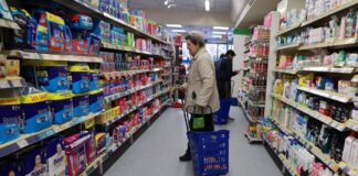 La inflación de los alimentos golpea a los hogares pobres el doble que a los ricos | Economía