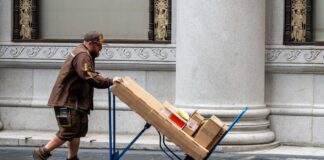 La economía de Estados Unidos crea empleo al nivel más bajo desde la pandemia | Economía