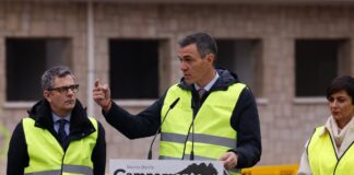 Sánchez anuncia una rebaja fiscal a los caseros que no suban el precio de la vivienda a los inquilinos | Economía