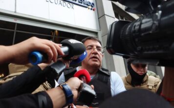 El ‘baño de verdad’ que ofrece Santiago Díaz dentro del caso Caja Chica se transforma en el nuevo dolor de cabeza del correísmo y sus líderes | Política | Noticias