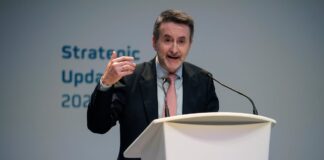 Repsol aguarda el plácet de EE UU para volver a exportar petróleo desde Venezuela | Empresas