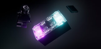Los emblemáticos ladrillos de LEGO se enchufan a la era digital