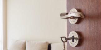 La duración mínima del alquiler salva a una inquilina del desahucio de una inmobiliaria | Mis Derechos | Economía