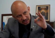 Andrés Castillo: Daniel Noboa se define de centroizquierda; yo estoy bastante más a la derecha | Política | Noticias