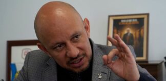 Andrés Castillo: Daniel Noboa se define de centroizquierda; yo estoy bastante más a la derecha | Política | Noticias