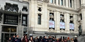 Yolanda Díaz y los sindicatos pactan hacer más exigente la prevención de riesgos en las empresas | Economía