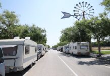 La ocupación en apartamentos, casas rurales y campings tocó máximos en 2025 por los altos precios de los hoteles | Economía