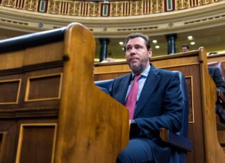 Adif da por reparada la línea Madrid-Sevilla tras un mes de corte por el siniestro de Adamuz | Economía