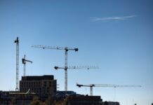 España se convierte en el destino favorito de los inversores inmobiliarios en Europa | Economía