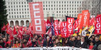 Los sindicatos ferroviarios mantienen la huelga del 9 al 11 de febrero tras reunirse con Puente | Economía