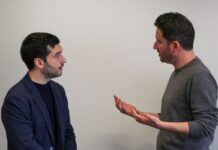 Sumar propone gravar a los ultrarricos y usar ese dinero para pagar la prestación universal por crianza | Economía