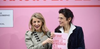 Los expertos de Trabajo piden que los empleados ocupen hasta la mitad de los sillones de los consejos de administración | Economía