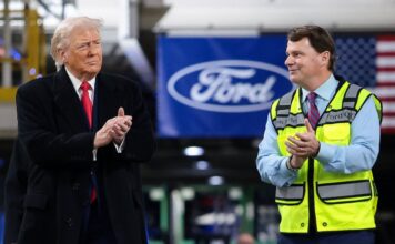 Trump estudia con el automóvil estadounidense la posible entrada de fabricantes chinos al país | Economía