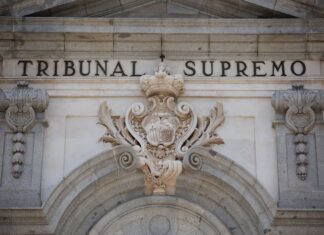 El Supremo confirma que el trabajador puede elegir cuándo inicia el permiso de cinco días para el cuidado de un familiar | Economía