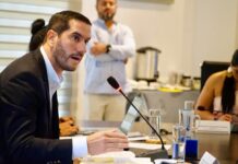 Unas 3.000 licencias profesionales se emitieron sin sustento en 2025, expone ministro Roberto Luque | Política | Noticias