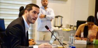 Unas 3.000 licencias profesionales se emitieron sin sustento en 2025, expone ministro Roberto Luque | Política | Noticias