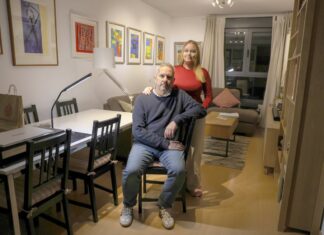 Hacerse mayor en un piso de alquiler: “Alargaré mi vida laboral para cobrar más pensión, pero me tendré que ir a un pueblo. Esto va a explotar” | Negocios