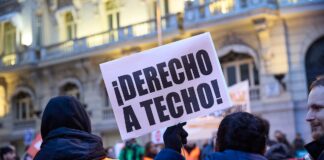 Los jóvenes apenas compraron una de cada 10 viviendas que se vendieron en 2025 | Vivienda | Economía