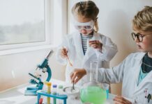 ¿Quién decidió que la ciencia no era para ellas? | Formación | Economía