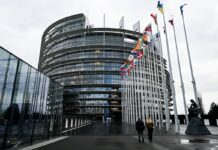 Bruselas da más fuerza a los comités de empresa europeos | Negocios