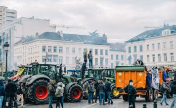 España recibirá un 12% menos de fondos comunitarios en el próximo presupuesto europeo | Economía