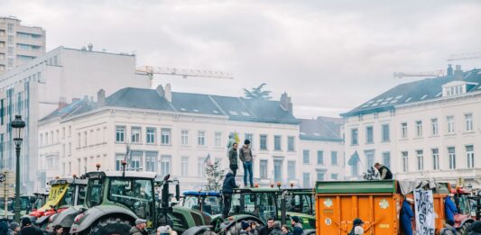 España recibirá un 12% menos de fondos comunitarios en el próximo presupuesto europeo | Economía