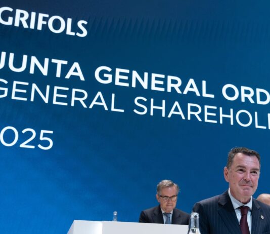 Grifols prepara la salida a Bolsa de su negocio de Biopharma en EE UU para reducir deuda y buscar crecimiento | Empresas