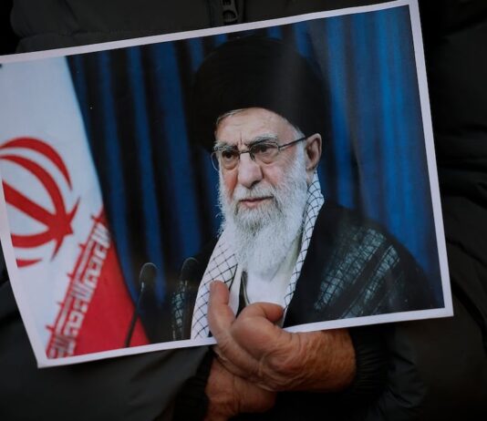 Ganar medio millón apostando a que matan a Jameneí | Economía