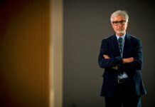 Enrique Goñi, presidente de Fundación Telefónica: “No podemos seguir financiando gratis el desarrollo tecnológico de nuestros competidores” | Formación | Economía