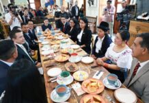 Daniel Noboa se reúne con jóvenes y adultos de educación inconclusa que acceden a oferta educativa | Ecuador | Noticias