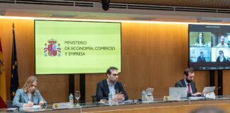 La gran industria pide al Gobierno 300 millones para aliviar el sobrecoste eléctrico de la crisis energética | Economía