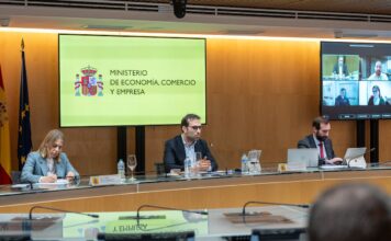 La gran industria pide al Gobierno 300 millones para aliviar el sobrecoste eléctrico de la crisis energética | Economía