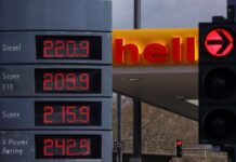Bruselas reclama a los Estados miembros medidas para ahorrar combustible | Economía