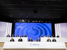 La junta de Telefónica oficializará este jueves la salida del BBVA del consejo | Economía nacional e internacional