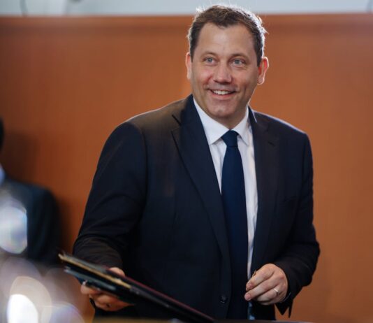 El ministro de Finanzas de Alemania presenta un plan de reformas para que la gente trabaje más | Economía