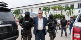 Ministro del Interior encabeza allanamiento policial para cumplir con detención de juez involucrado en tráfico de influencias | Seguridad | Noticias