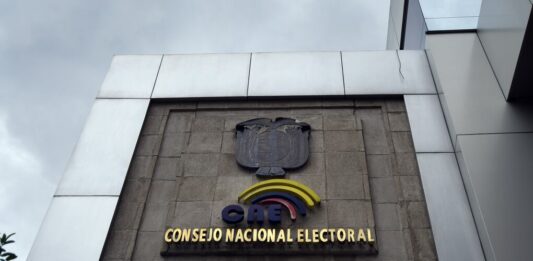 Cambio de fecha de elecciones por un fenómeno natural es algo inédito en el país: expertos electorales lo explican