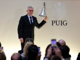 La posible fusión de Puig y Estée Lauder: dos proyectos familiares para crear un gigante | Economía