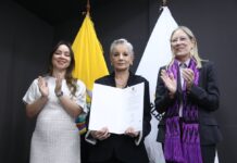 Asamblea Nacional reconoce trayectoria deportiva, cultural, empresarial y educativa de cuencanos y azuayos | Política | Noticias