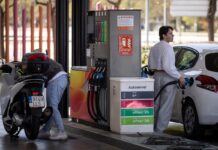 La inflación se dispara al 3,3% en marzo por la subida de los combustibles | Economía