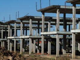 BBVA advierte que la guerra complicará aún más la construcción de vivienda | Vivienda | Economía