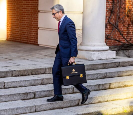 España reduce el déficit público al 2,2% en 2025, el mejor dato en 18 años | Economía