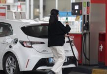 La guerra en Irán amenaza con elevar la inflación por encima del 3% y restar dos décimas de crecimiento a España | Economía