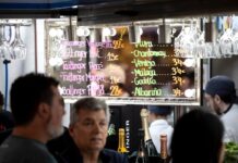 Bruselas lleva a España a la justicia europea por no trasponer la directiva que exime del IVA a los autónomos | Economía