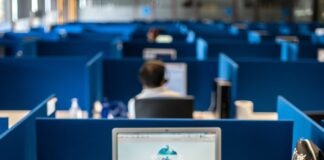 Récord en la demanda de empleo en Infojobs: hay 56 candidatos por oferta | Economía